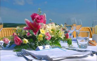 table-bouquet-wedding